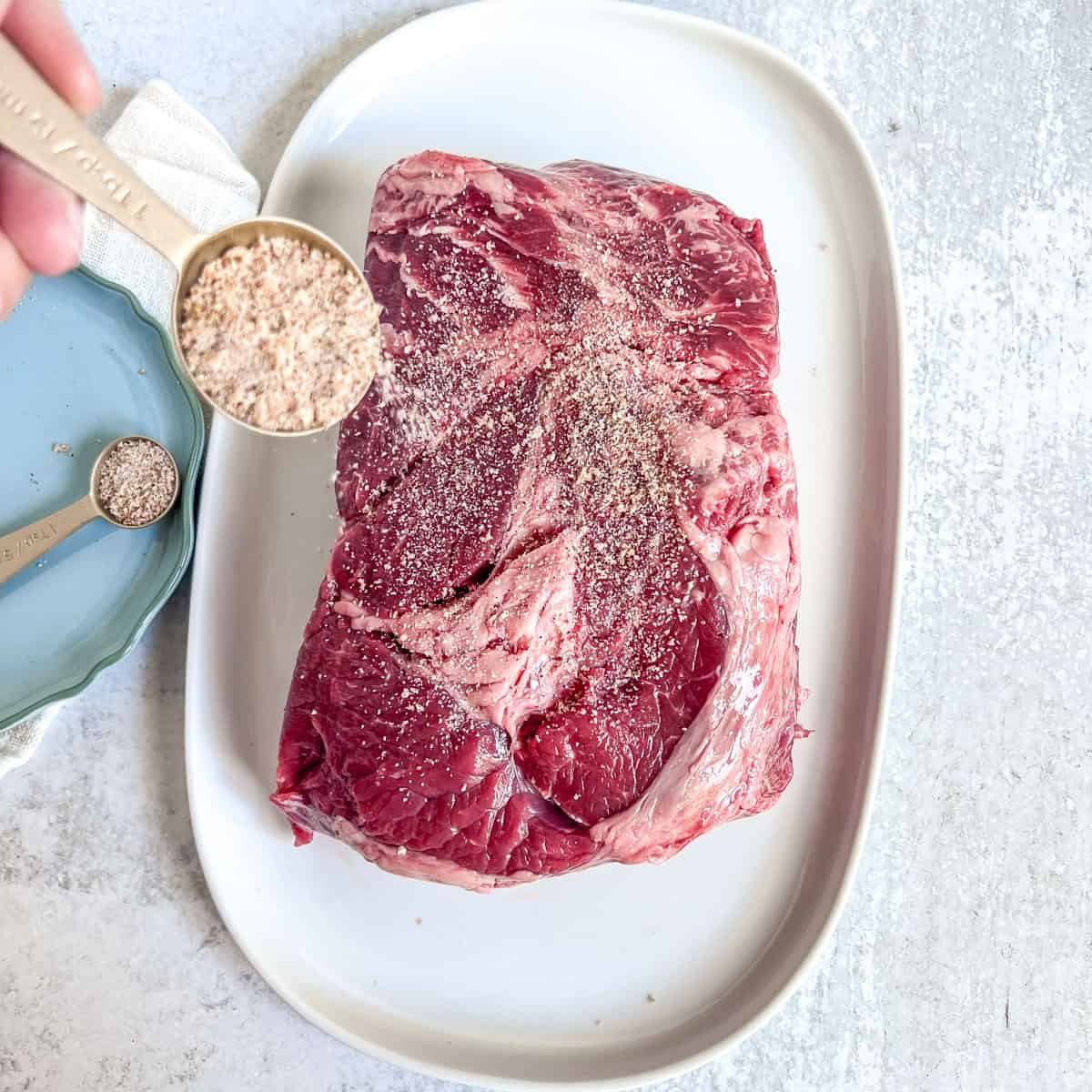 Slow Cooker Pot roast raw roast with seasoning