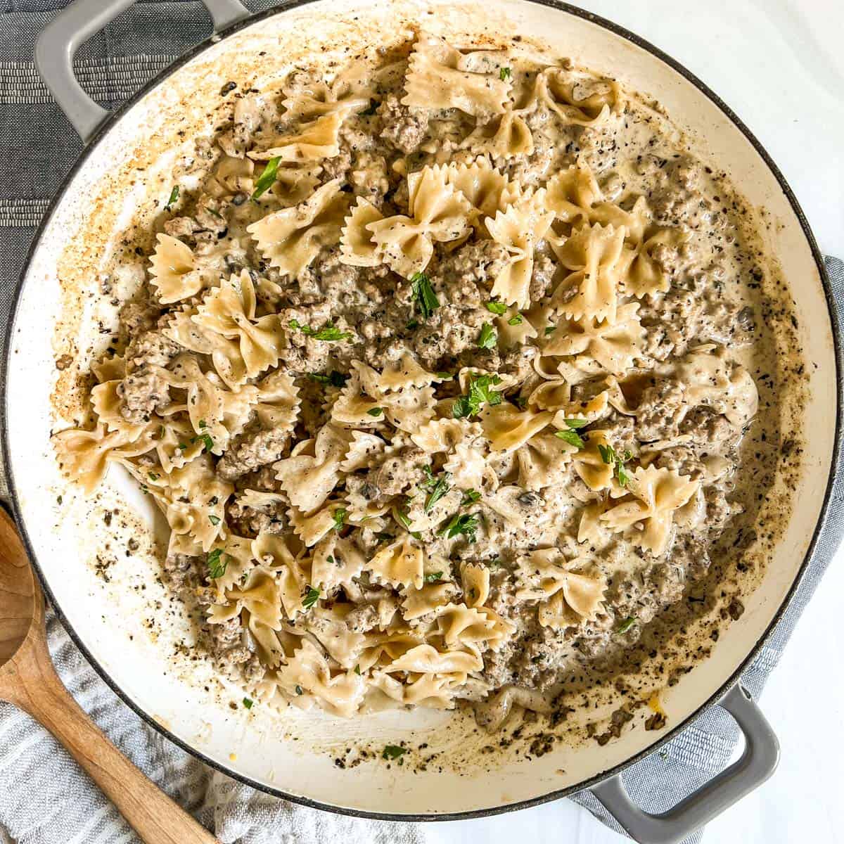 ground beef stroganoff recipe cooked